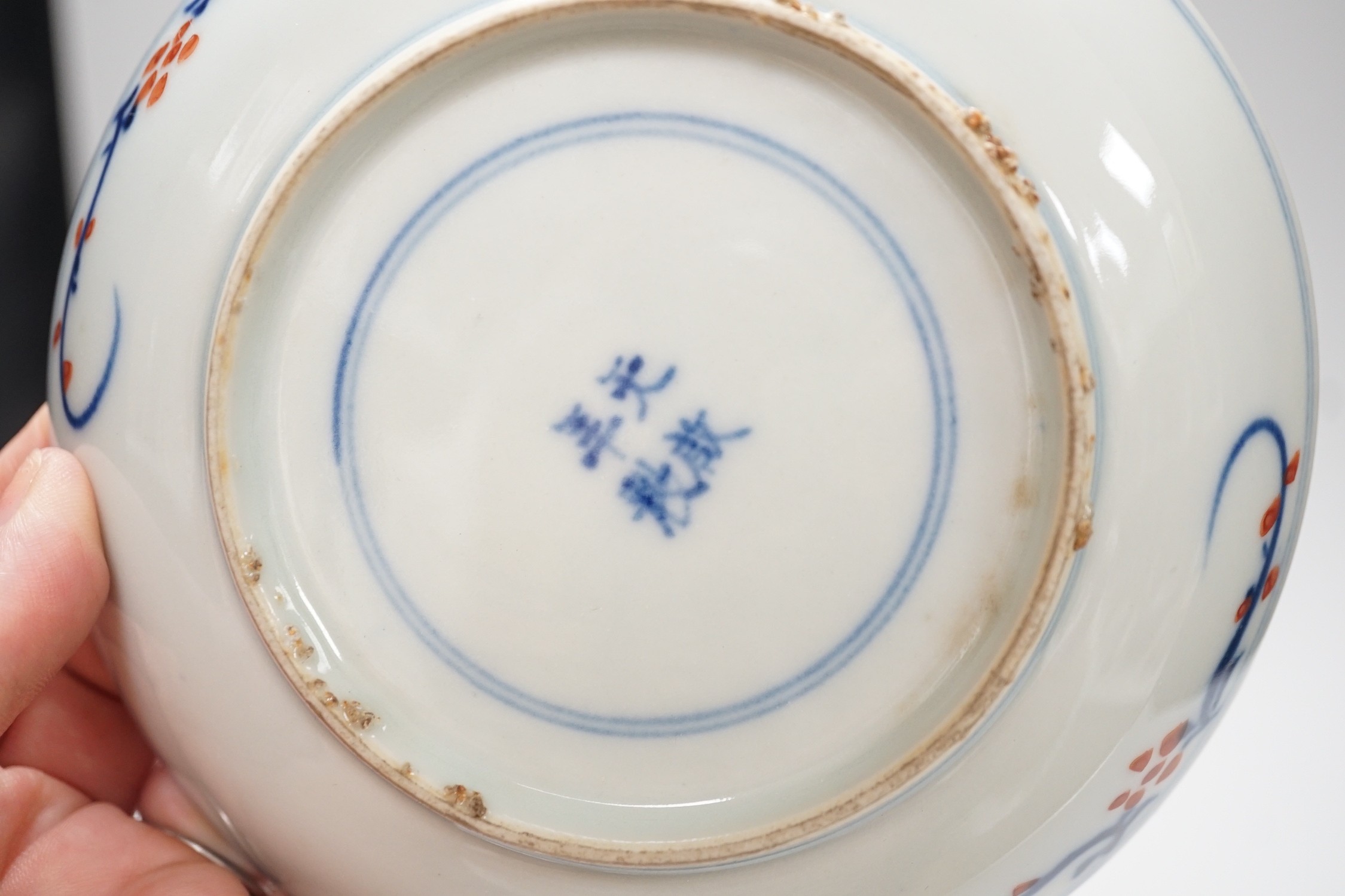 A Chinese famille verte kometsuke dish. 14.5cm diameter